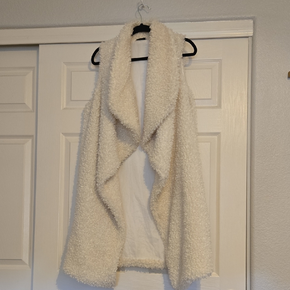 Mango Cream Open-Front Teddy Vest